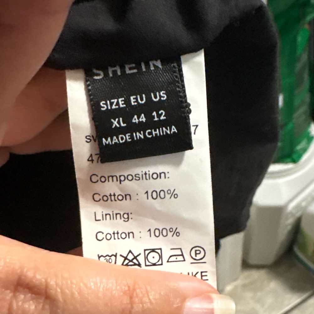 Little Black Dress SHEIN XL - Picture 2 of 2